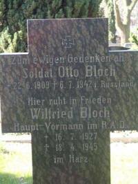 Bremen-Arsten (Kirchfriedhof - Einzelgräber), Foto © 2009 Holger G.F. Holthausen