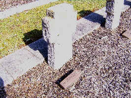 Ihringen am Kaiserstuhl (Soldatenfriedhof), Foto © 2009 Silke Guckes