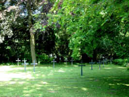 Landau in der Pfalz (Hauptfriedhof – 1. Weltkrieg – Ehrenfeld), Foto © 2009 F. Pfadt