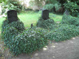 Steckby (Friedhof Nicolaikirche), Foto © 2008 Carl Wehres