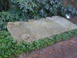 Osnabrück-Atter (Friedhof), Foto © 2007 Michael G. Arenhövel