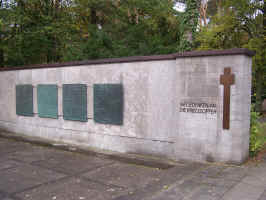 Rüsselsheim (Waldfriedhof, 2. Weltkrieg), Foto © 2009 Hans Günter Thorwarth