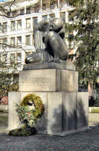 Frankfurt am Main („Opfer Denkmal“ - Gallus Anlage), Foto © 2010 Manfred Kels