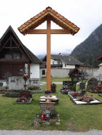 St. Martin bei Lofer (Soldatengrab), Foto � 2010 W. Leskovar