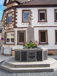 Großostheim-Wenigumstadt (Sebastianibrunnen), Foto © 2010 Hans Günter Thorwarth