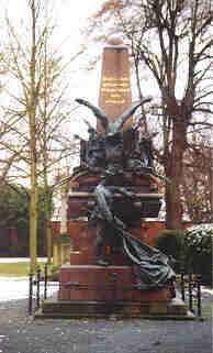 Berlin-Neukölln, Garnisons-Friedhof, Foto © 2004 Samlowsky