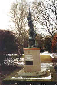 Berlin-Neukölln, Garnisons-Friedhof, Foto © 2004 Samlowsky