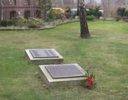 Berlin-Biesdorf (Bezirk Marzahn-Hellersdorf); Friedhof, Foto © 2007 Martina Rohde