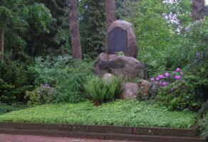 Bielefeld-Sennestadt (früher: Senne II; 1. Weltkrieg), Foto © 2006 Anonym