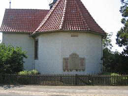 Gefallenendenkmal Evensen, Foto © Peter Dege, Hildesheim, 2004-08-09 