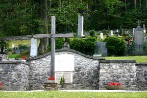 Gutenstein (Kriegsgrab), Foto © 2007 W. Leskovar