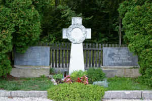 Kleinzell (Kriegsgr�ber), Foto � 2007 W.Leskovar