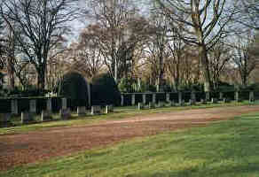 Krefeld-Uerdingen (Friedhof), Foto © 2004 A. Schubert
