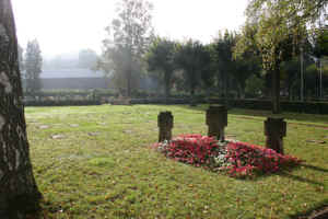Lörrach (Hauptfriedhof - Gräberfelder), Foto © 2005 W. Leskovar