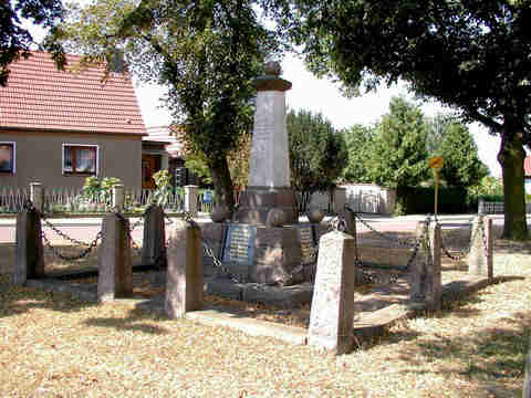 M�sthinsdorf, Foto � Reinhard Naumann