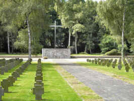 Neuss (Hauptfriedhof - Kriegsgräber), Foto © 2008 Manfred Kels