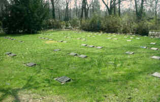 Oberschöneweide (Waldfriedhof), Foto © 2005 H. Klatt