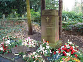 Oer-Erkenschwick (Waldfriedhof), Foto © 2007 Anonym