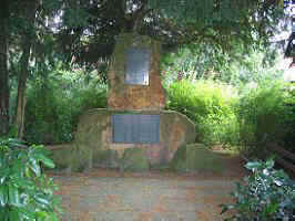 Gefallenendenkmal Sellenstedt, Gefallenendenkmal Grafelde, Foto © 2004 Peter Dege, Hildesheim