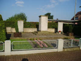 Suthfeld-Riehe, Foto © 2005 Ralf Schröder