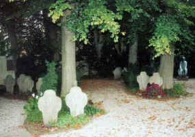 Thannhausen (Friedhof), Foto © 2007 Markus Hahne