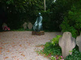 Thannhausen (Friedhof), Foto © 2007 Markus Hahne