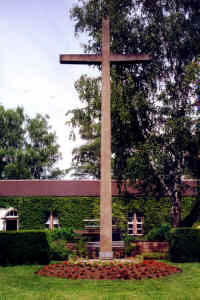 Sankt Ingbert (Ehrenfriedhof), Fotos © 2006 Stefan Reuter
